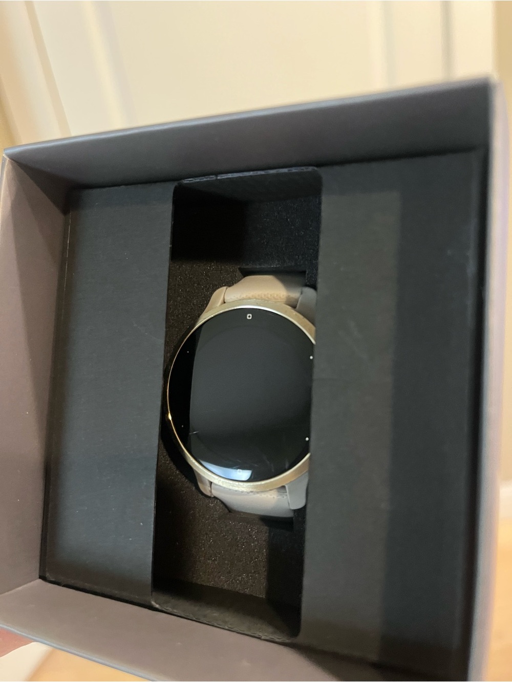 Garmin Venu 2S GPS Smartwatch - Light Gold/Light Sand - Picture 9 of 11